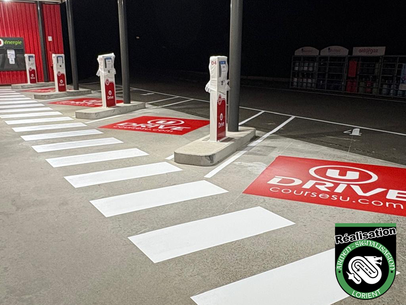 Signalisation au sol Drive Super U de Bruz - Armen Signalisation Lorient project-slider-image